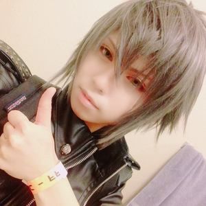 Meet your Posher, Chloe